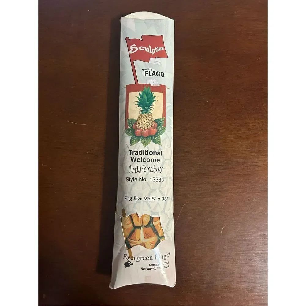 Nwt traditional welcome pineapple flag size 23.5 X 38